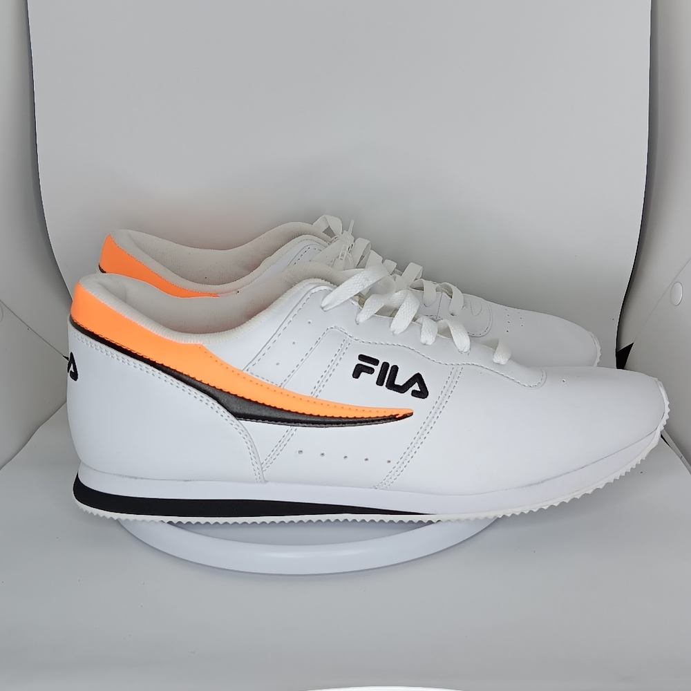 Fila - Picture 2 of 5